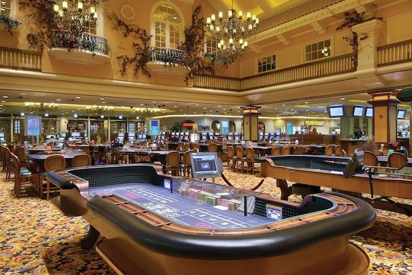 What Facilities Do Casino Hotels Offer?